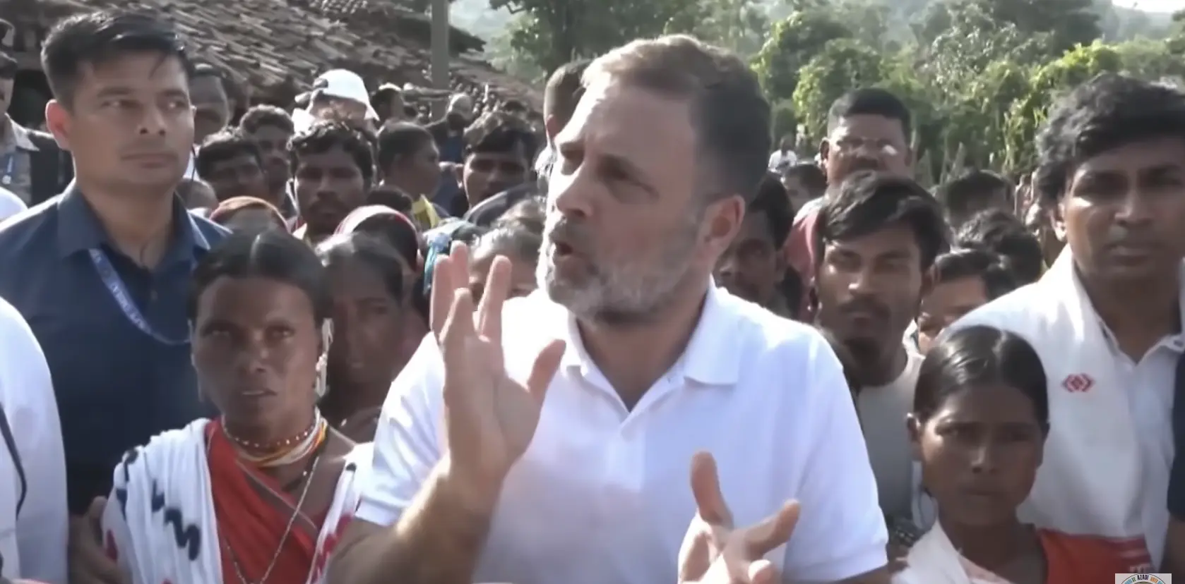 आदिवासी योजनाओं के दोहरे लाभ पर राहुल गांधी ने उठाया मुद्दा